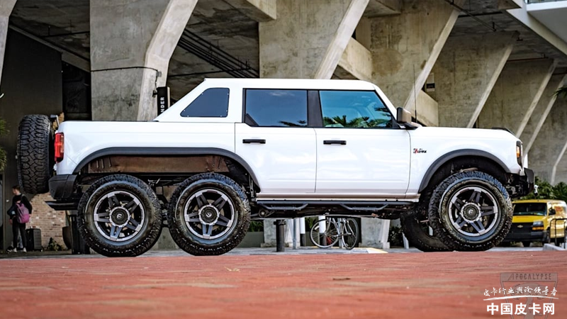 城市suv變身越野悍將福特bronco6x6改裝皮卡亮相