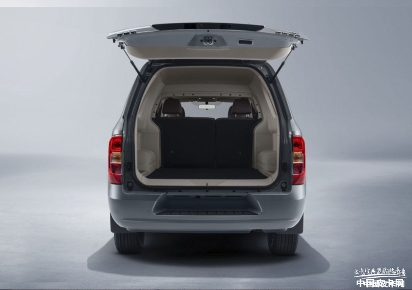 SUVµġƤ@6܇Uz ɽKOx