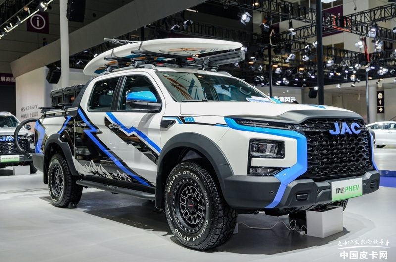 221348032c463122094303.jpg “老朋友”“新面孔”齊聚 2025成都車展參展車型前瞻