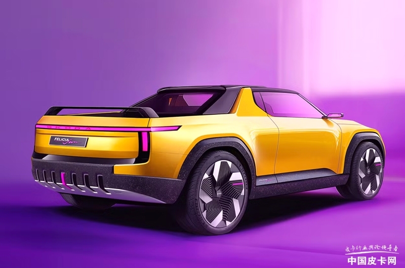 02135755769356b6e65866.jpg 轎車與皮卡的融合體 斯柯達(dá)全新皮卡概念車設(shè)計(jì)圖曝光