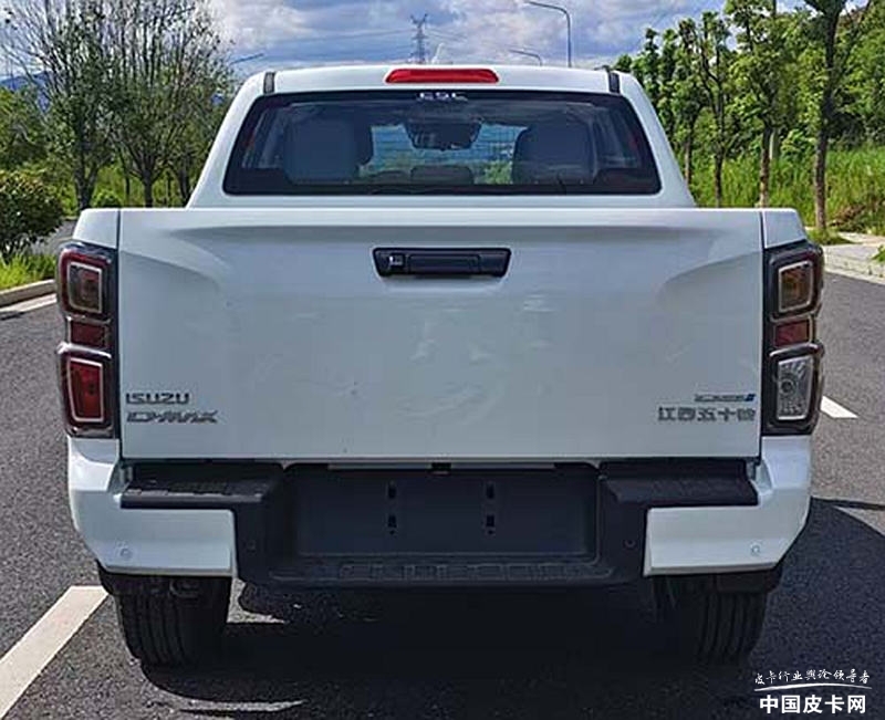 4JJ3āˣ3.0T D-MAXŲ