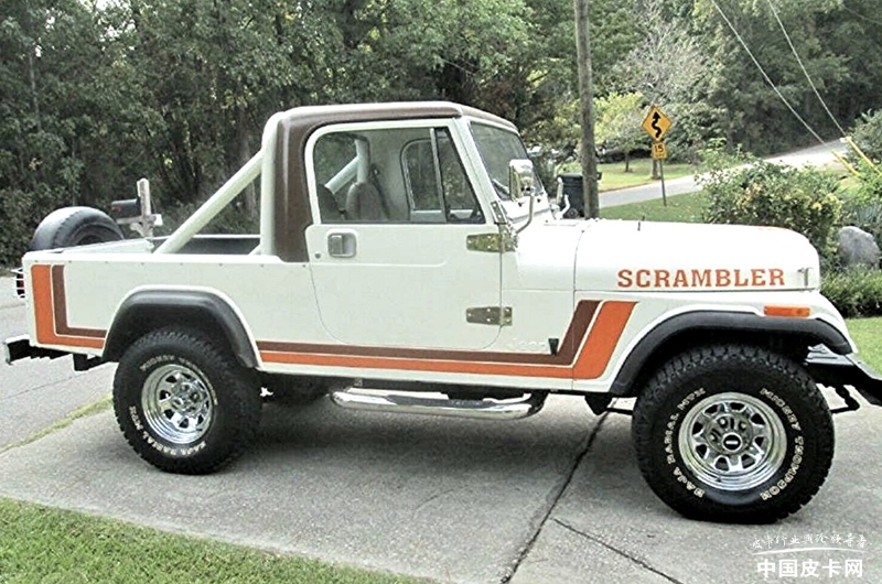 28164017dba57b86c14680.jpg 皮卡世界的“奇葩” 盤點(diǎn)歷史上著名的敞篷皮卡